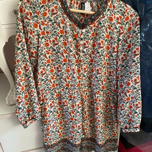 Very pretty H&M flora dress - Picture 3 of 3